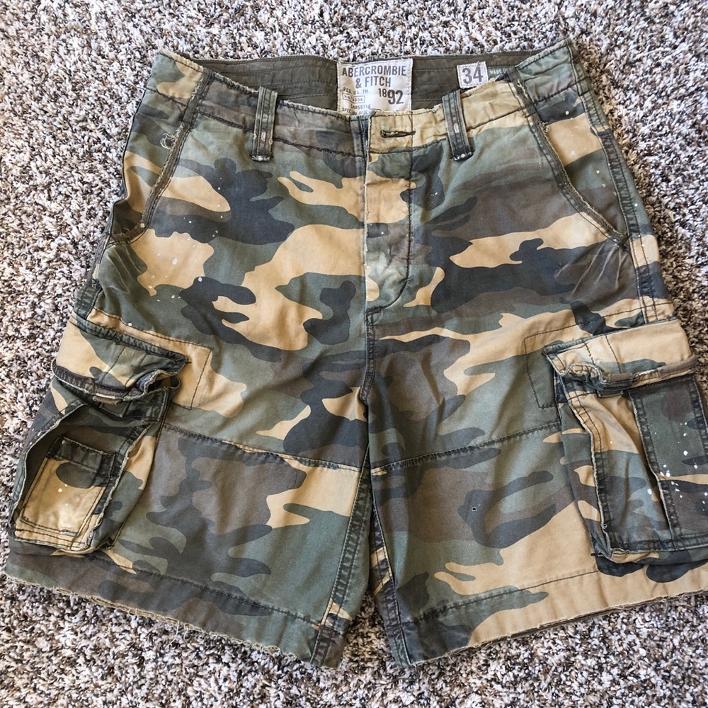 Men’s Abercrombie and Fitch denim cargo shorts.